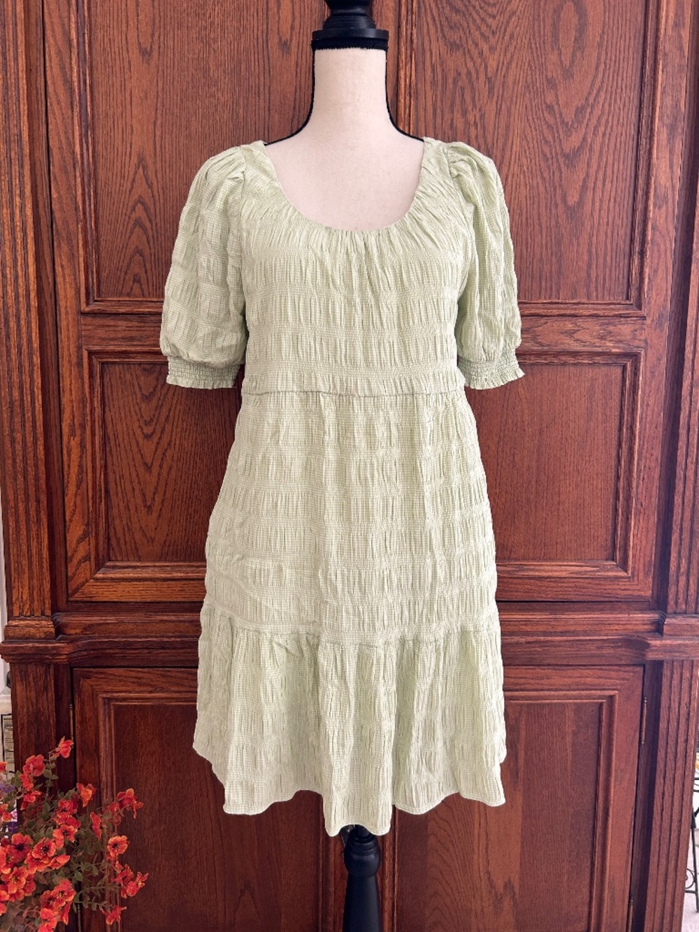 Find Me Now Sage Green Shirred Gingham, puffed sleeves, Tiered Dress Size Medium